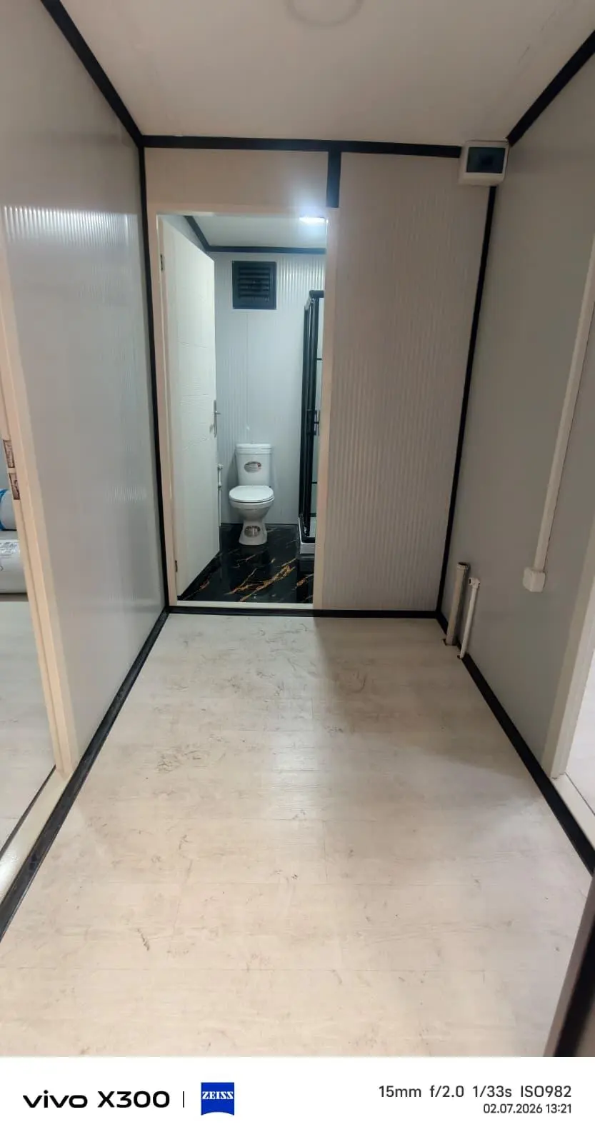 32 m² Modüler Ev: koridor ve iç kapı